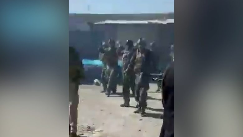 رغم توثيق الحادثة بفيديو.. طالبان تنفي إعدام كوماندوز أفغان بعد تقرير حصري لـCNN