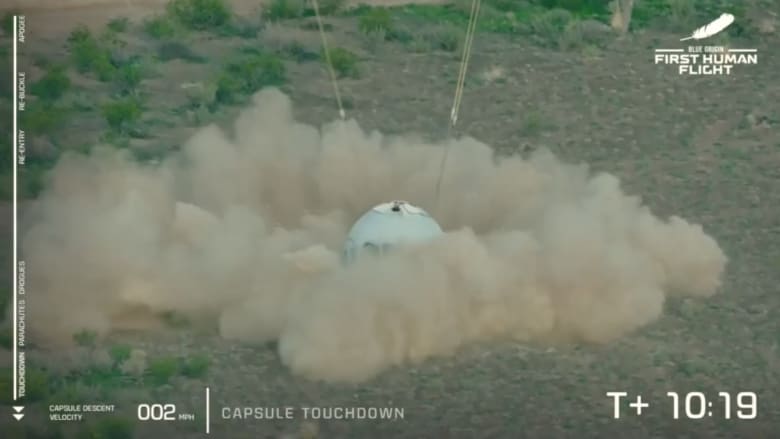 شاهد لحظة هبوط مركبة "نيو شيبرد" في تكساس بعد رحلة سياحية إلى الفضاء