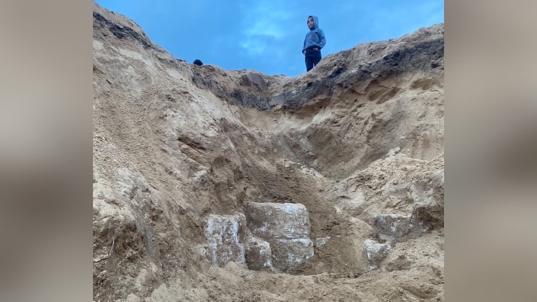 العثور على مقبرة أثرية شمال غربي مدينة غزة