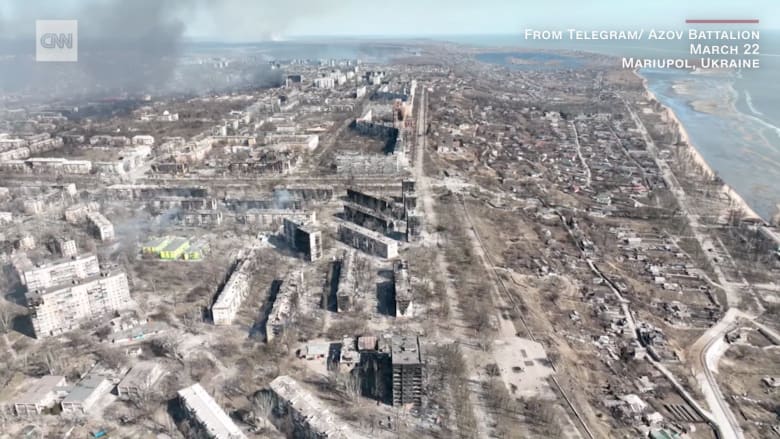 شاهد.. لقطات جوية تُظهر مدينة أوكرانية تحولت إلى رماد جراء القصف الروسي