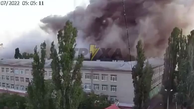 لحظات مميتة رصدتها الكاميرات.. شاهد صواريخ روسية مدمرة تمطر مدن أوكرانيا