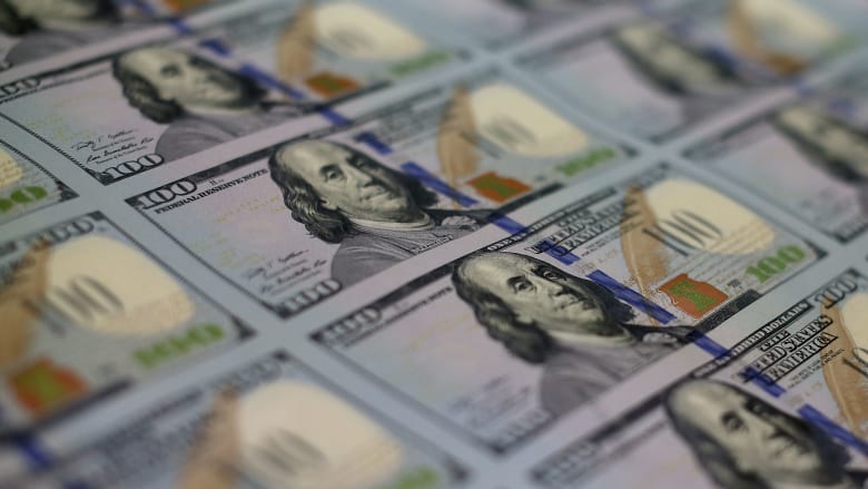 من قطاع الأعمال التجارية والعقارات إلى الطلاب.. كيف سيؤثر ارتفاع سعر الفائدة عليك؟