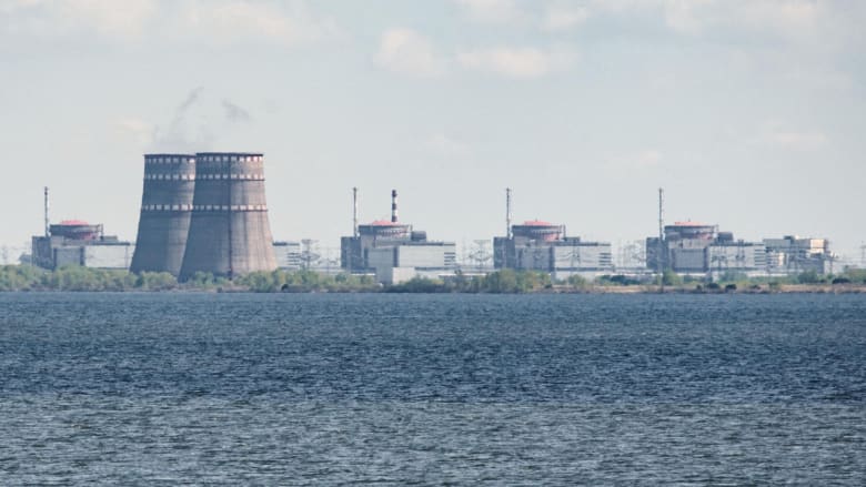 مهددة بوقوع كارثة نووية.. محلل يُقيّم المخاطر المعرضة لها محطة زابوريجيا الأوكرانية