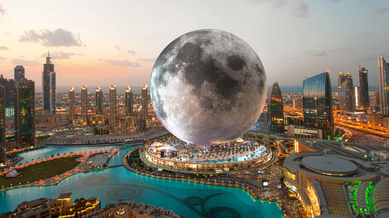 منتجع على شكل قمر عملاق في دبي