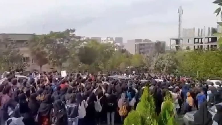 احتجاجات إيران تدخل أسبوعها السادس وسط دعم دولي واسع النطاق
