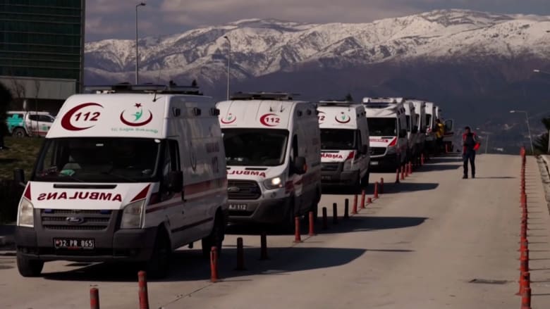 لأكثر من 100 ساعة.. استمرار جهود فرق الإنقاذ وعمليات الانتشال بعد زلزال تركيا وسوريا
