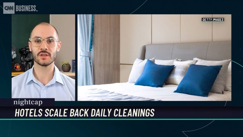 الفنادق تُسقط خدمة التنظيف اليومي في الغرف من خدماتها.. كيف سيؤثر ذلك على تجربتك؟