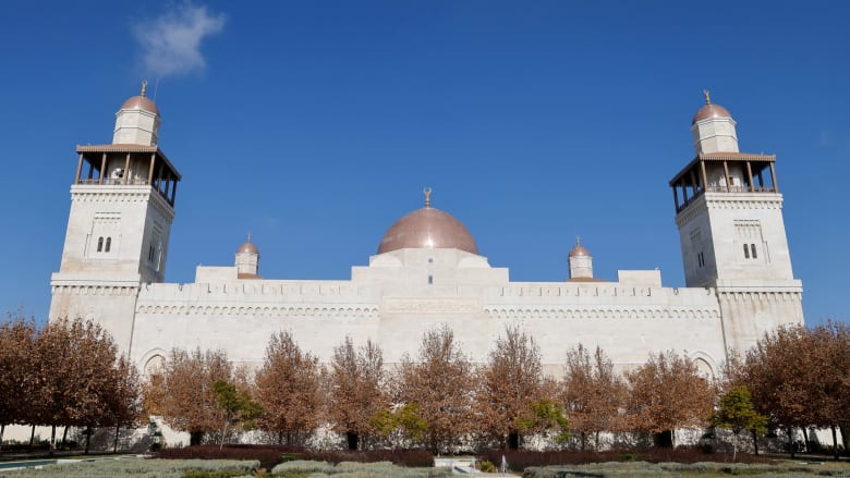 ستقام فيه مأدبة زفاف ولي عهد الأردن ورجوة آل سيف.. ما الذي نعرفه عن قصر الحسينية؟