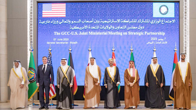 وزير الخارجية الأمريكي لنظرائه الخليجيين: ملتزمون بالشراكة الاستراتيجية مع دول الخليج