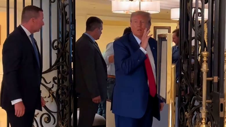 فيديو حصري لـCNN يُظهر ترامب في فندقه عشية مثوله أمام المحكمة في ميامي