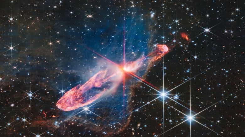 شاهد كيف يبدو شكل نجوم تبعد حوالي 1500 سنة ضوئية أثناء ولادتها