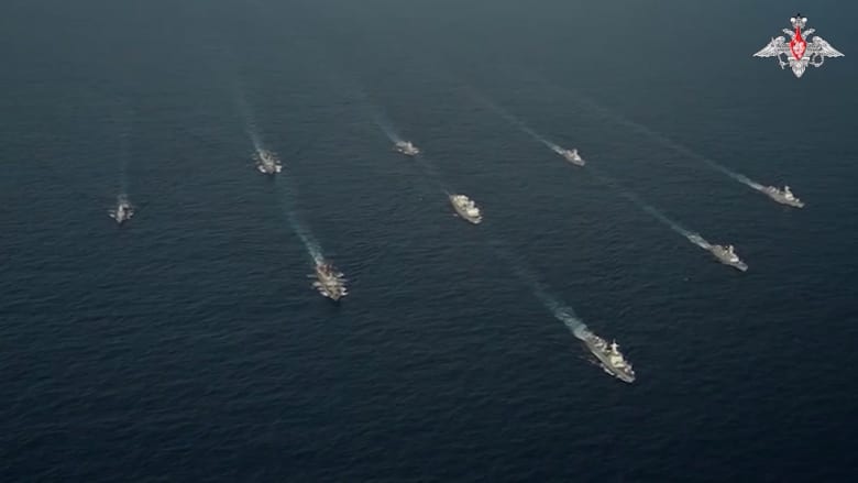 "استعراض للقوة ضد اليابان".. طوكيو تعرب عن "قلقها البالغ" بشأن التدريبات البحرية الروسية -الصينية