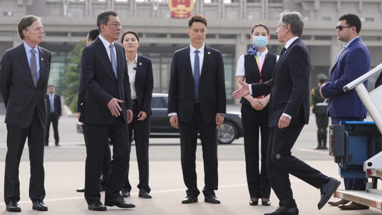 فيديو أسلوب استقبال وزير الخارجية الأمريكي في الصين يثير تفاعلا 