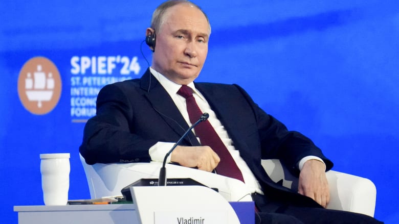 بوتن يتحدث عن عدد قنابل روسيا النووية مقارنة بالولايات المتحدة وأوروبا.. ويتهم الغرب بالخداع