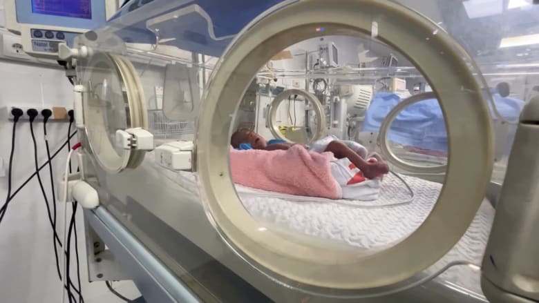 وفاة الرضيعة جوري المصري بسبب سوء التغذية تسلط الضوء على الأزمة الإنسانية في غزة