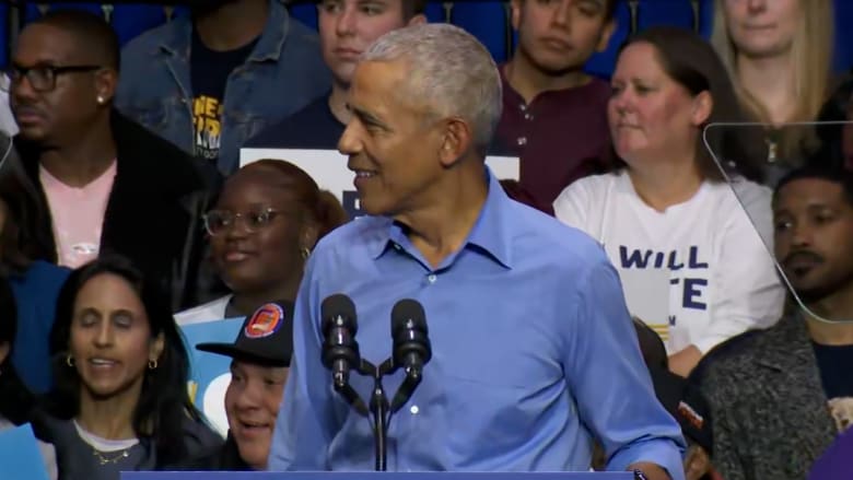 أوباما يمازح إحدى مؤيداته: "تبدين جميلة لكنني متزوج"