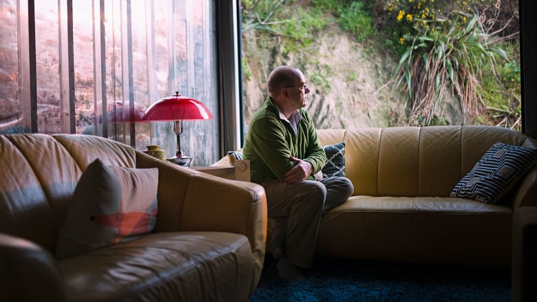 6 أعراض قد تزيد من خطر الإصابة بالخرف.. ما علاقة الاكتئاب؟