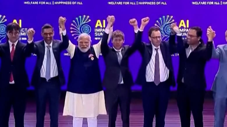 شهدت بداية فوضوية.. الهند تفتتح أكبر قمة للذكاء الاصطناعي في العالم