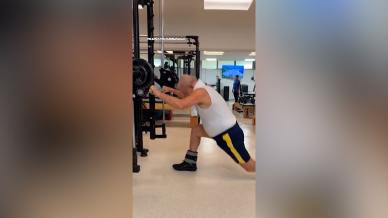 في سن الثمانين.. شاهد الرئيس البرازيلي يبثّ تمارينه الرياضية مباشرةً