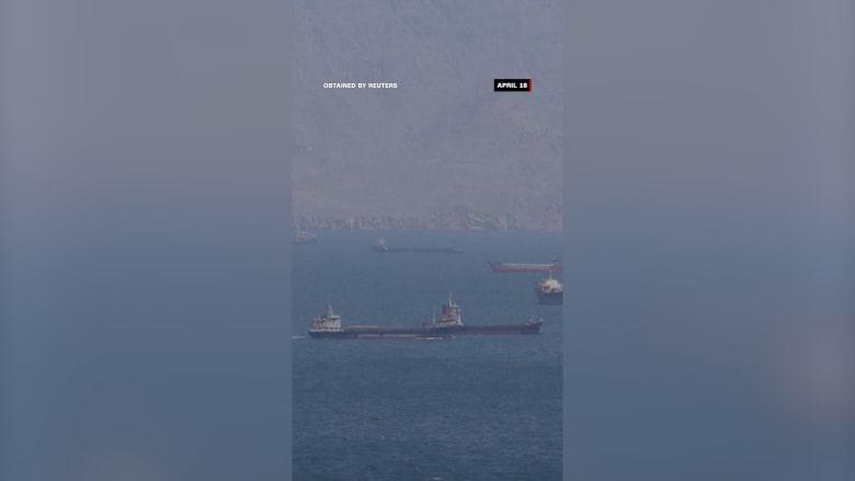 تصعيد يربك المفاوضات.. الحرس الثوري الإيراني يطلق النار على ناقلة نفط تعبر مضيق هرمز