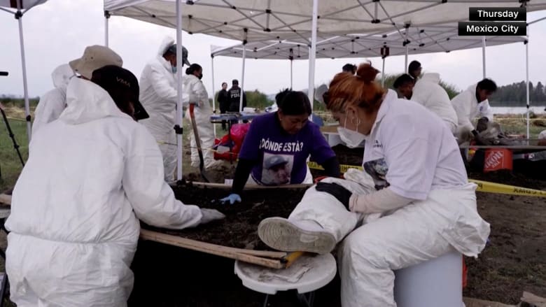 شظايا عظمية قيد الفحص وسط اتهامات للسلطات المكسيكية بالتستر.. ما القصة؟