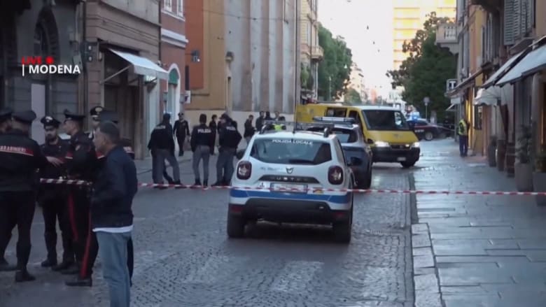 من الدهس إلى الطعن.. 4 أبطال يخاطرون بحياتهم لإيقاف مهاجم بإيطاليا