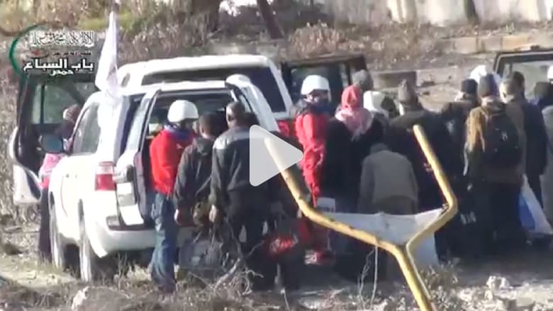 بالفيديو.. إخلاء مدنيين بمدينة حمص السورية بالفيديو.. إخلاء مدنيين بمدينة حمص السورية