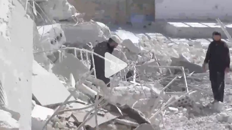 مقتل 25 طفلا بقصف جوي على مدرسة بحلب مقتل 25 طفلا بقصف جوي على مدرسة بحلب