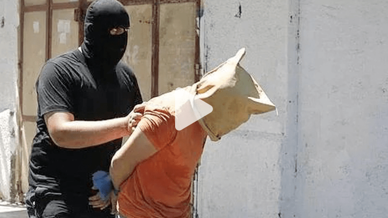 حماس تعدم 22 متعاونا مع إسرائيل على الأقل منذ بدء الحرب حماس تعدم 22 متعاونا مع إسرائيل على الأقل منذ بدء الحرب