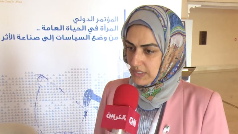 هالة الأنصاري: 41% من السجلات التجارية بيد البحرينيات.. لكن التحديات أمام المرأة بسوق العمل مازالت كبيرة هالة الأنصاري: 41% من السجلات التجارية بيد البحرينيات.. لكن التحديات أمام المرأة بسوق العمل مازالت كبيرة