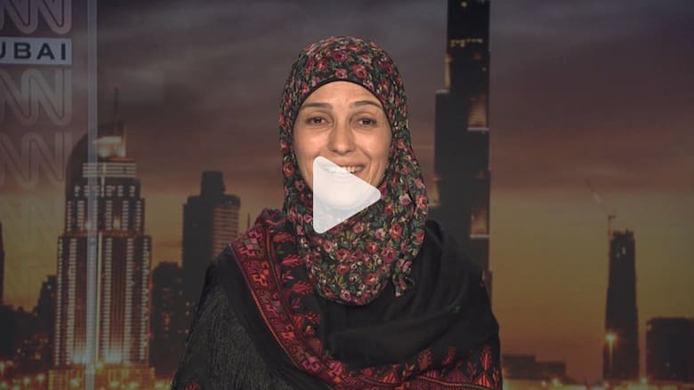 شاهد.. هذا ما قالته معلمة فلسطينية بعد فوزها بمليون دولار وجائزة أفضل معلم في العالم شاهد.. هذا ما قالته معلمة فلسطينية بعد فوزها بمليون دولار وجائزة أفضل معلم في العالم