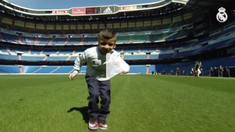 بالفيديو: الطفل الفلسطيني أحمد الدوابشة من كابوس الحريق إلى حلم ريال مدريد بالفيديو: الطفل الفلسطيني أحمد الدوابشة من كابوس الحريق إلى حلم ريال مدريد