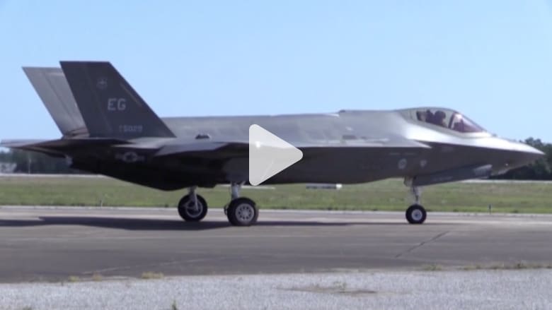 بالفيديو: اكتشاف خلل تقني في برمجيات مقاتلات "F-35" الأكثر تطورا في العالم بالفيديو: اكتشاف خلل تقني في برمجيات مقاتلات "F-35" الأكثر تطورا في العالم