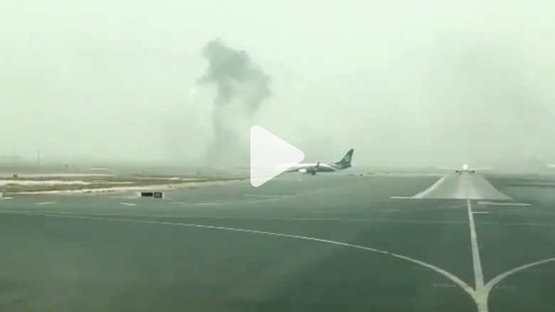 المشاهد الأولى لحادث رحلة طيران الامارات في مطار دبي المشاهد الأولى لحادث رحلة طيران الامارات في مطار دبي