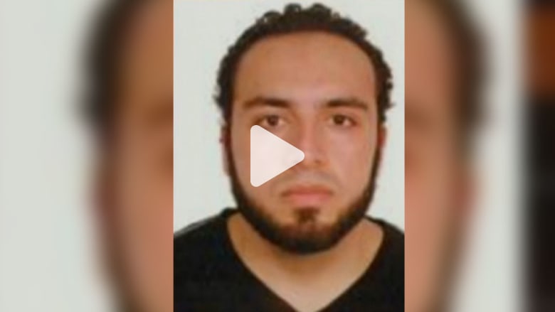 الشرطة الأمريكية تنشر صوراً للمشتبه به في تفجيرات مانهاتن الشرطة الأمريكية تنشر صوراً للمشتبه به في تفجيرات مانهاتن