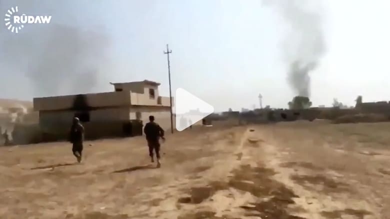 شاهد.. معارك عنيفة قرب الموصل من كاميرا مثبتة على جسد جندي كردي شاهد.. معارك عنيفة قرب الموصل من كاميرا مثبتة على جسد جندي كردي