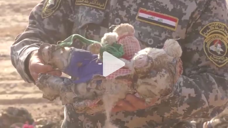 الجيش العراقي يعثر على مقبرة جماعية في حمام العليل الجيش العراقي يعثر على مقبرة جماعية في حمام العليل