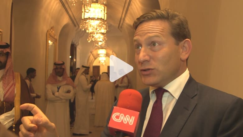 المتحدث باسم الحكومة البريطانية لـCNN: مشاركة تيريزا ماي في قمة التعاون الخليجي حدث تاريخي المتحدث باسم الحكومة البريطانية لـCNN: مشاركة تيريزا ماي في قمة التعاون الخليجي حدث تاريخي