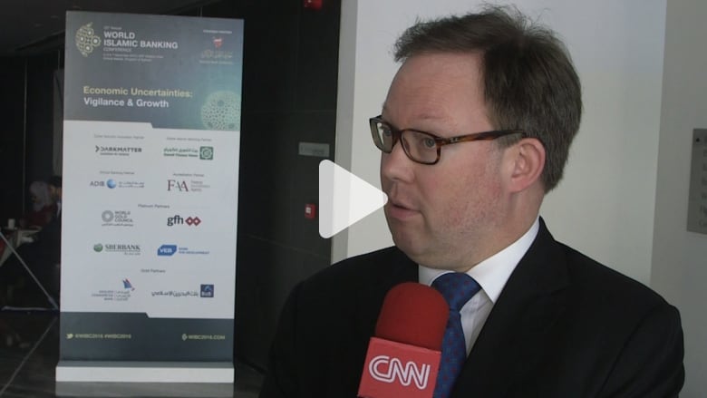 مستشار مجلس التنمية البحريني لـCNN: الضريبة بالخليج محدودة وارتفاع الأسعار مؤقت مستشار مجلس التنمية البحريني لـCNN: الضريبة بالخليج محدودة وارتفاع الأسعار مؤقت