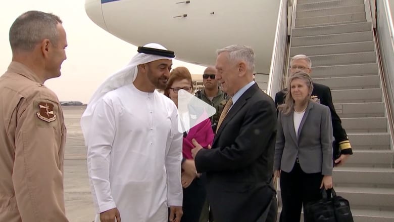 محمد بن زايد يستقبل وزير الدفاع الأمريكي في أول زيارة للشرق الأوسط محمد بن زايد يستقبل وزير الدفاع الأمريكي في أول زيارة للشرق الأوسط