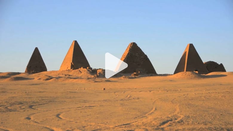 وسط أزمة تشمل قطر ومصر.. عدسة CNN تكشف أسرار أهرام السودان وسط أزمة تشمل قطر ومصر.. عدسة CNN تكشف أسرار أهرام السودان