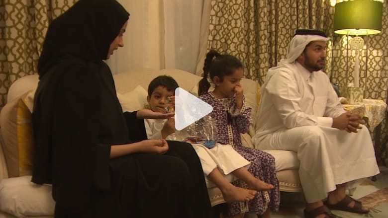 عائلة قطرية تخشى الانقسام إثر الأزمة الخليجية عائلة قطرية تخشى الانقسام إثر الأزمة الخليجية