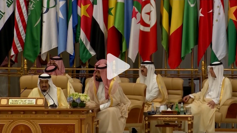 أسبوع على تفجر الأزمة بالخليج.. وإشارات أمريكا مازالت متضاربة أسبوع على تفجر الأزمة بالخليج.. وإشارات أمريكا مازالت متضاربة