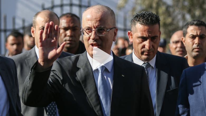 شاهد.. آثار محاولة اغتيال رئيس الوزراء الفلسطيني رامي الحمد الله شاهد.. آثار محاولة اغتيال رئيس الوزراء الفلسطيني رامي الحمد الله