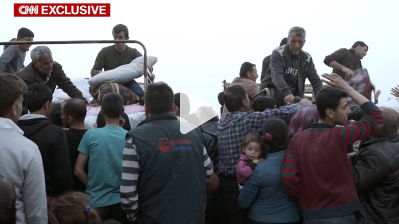 النازحون من عفرين.. لا يوجد ملجأ من قوات تركيا والنظام السوري النازحون من عفرين.. لا يوجد ملجأ من قوات تركيا والنظام السوري