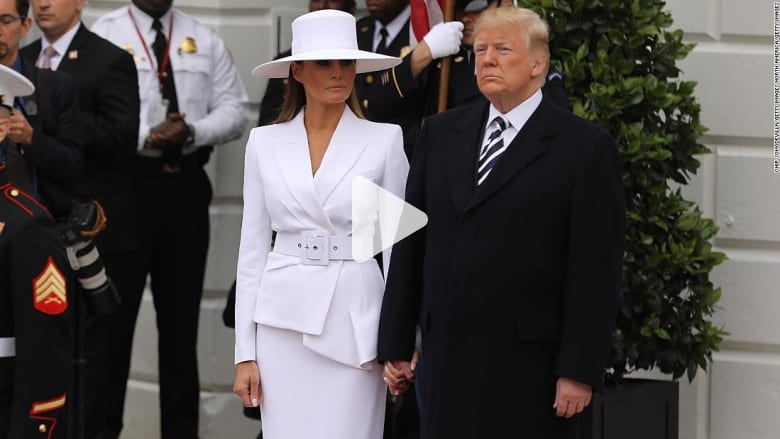ترامب: مشغول وليس لدي وقت لأجلب هدية لعيد ميلاد ميلانيا ترامب: مشغول وليس لدي وقت لأجلب هدية لعيد ميلاد ميلانيا