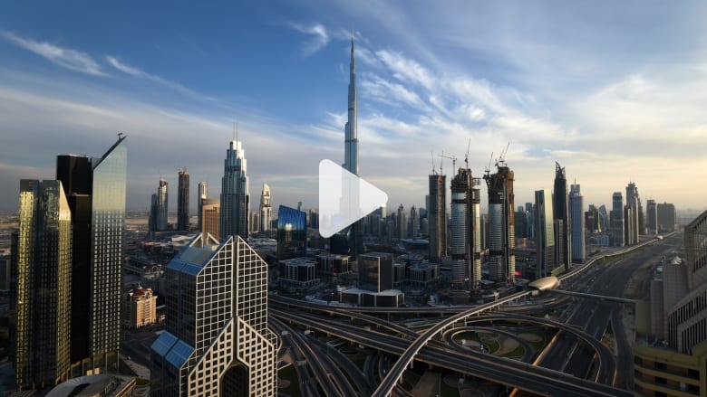 ستة أرقام قياسية حطمها برج خلفية في دبي..شاهدها في هذا الفيديو ستة أرقام قياسية حطمها برج خلفية في دبي..شاهدها في هذا الفيديو