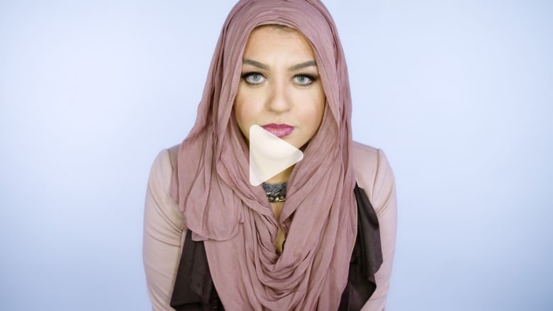 أماني الخطاطبة.. شابّة تنقل تجربة مسلمات أمريكا إلى الانترنت أماني الخطاطبة.. شابّة تنقل تجربة مسلمات أمريكا إلى الانترنت
