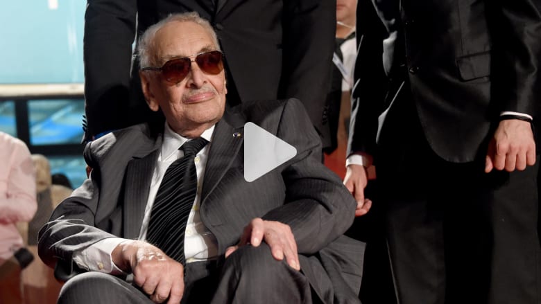 الموت يغيب الفنان المصري جميل راتب عن عمر 92 عاما الموت يغيب الفنان المصري جميل راتب عن عمر 92 عاما