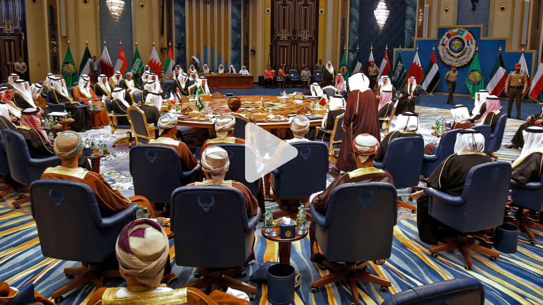 توطين الوظائف بالخليج في عيون "موديز": تحديات وإيجابيات توطين الوظائف بالخليج في عيون "موديز": تحديات وإيجابيات